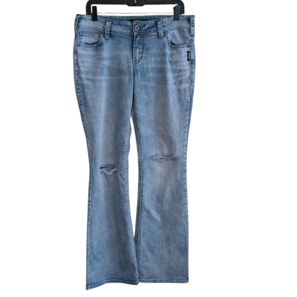 Silver Suki Acid Wash Mid Rise Boot Cut Jeans Size 32